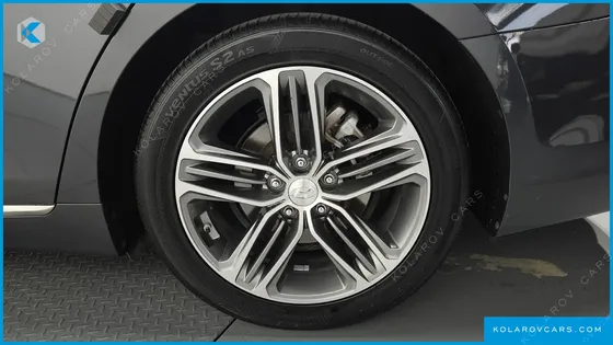 HYUNDAI GRANDEUR 2.4 PREMIUM