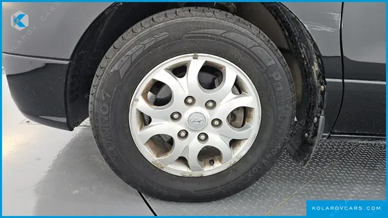 HYUNDAI STAREX 11-SEATER WAGON