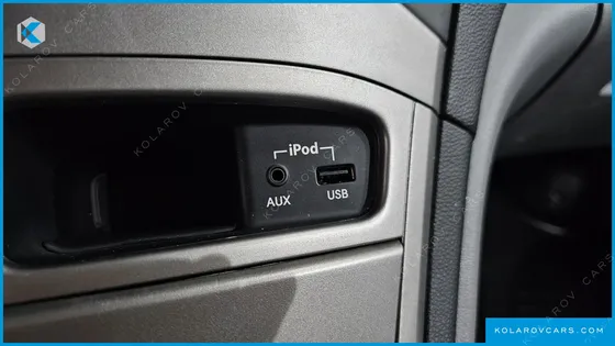 HYUNDAI STAREX 11-SEATER WAGON