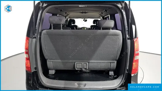 HYUNDAI STAREX 11-SEATER WAGON