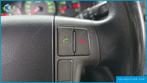 HYUNDAI STAREX 5-SEATER VAN