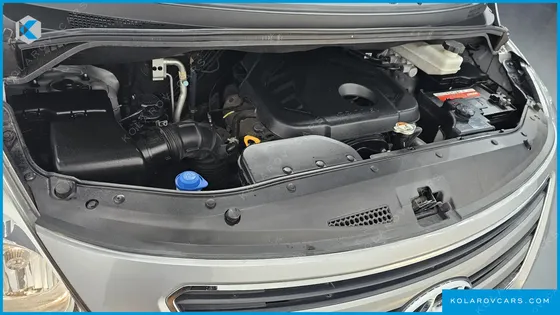 HYUNDAI STAREX 11-SEATER WAGON
