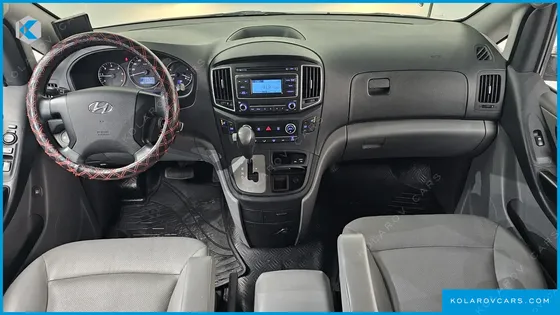 HYUNDAI STAREX 11-SEATER WAGON