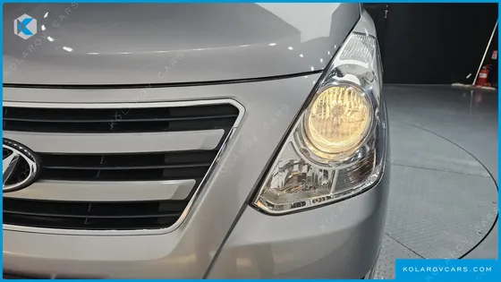 HYUNDAI STAREX 11-SEATER WAGON