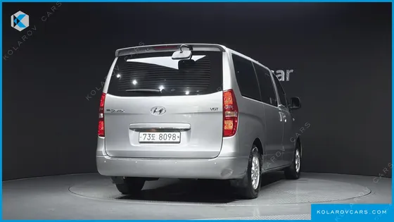 HYUNDAI STAREX 11-SEATER WAGON