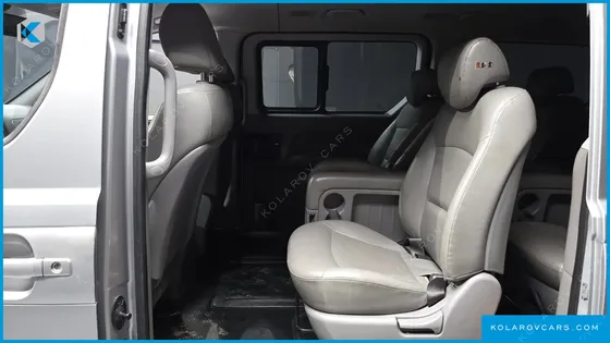 HYUNDAI STAREX 11-SEATER WAGON