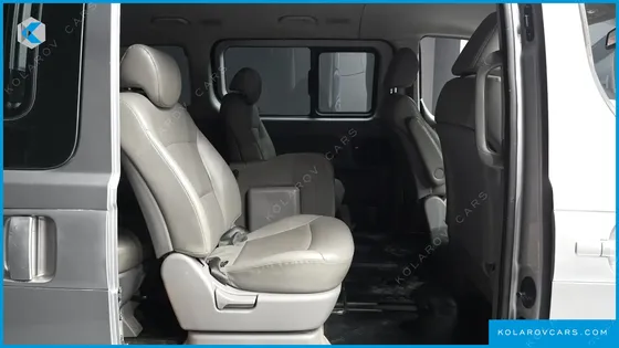 HYUNDAI STAREX 11-SEATER WAGON