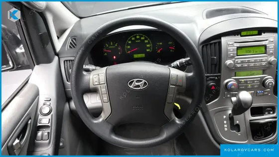 HYUNDAI STAREX 11-SEATER WAGON