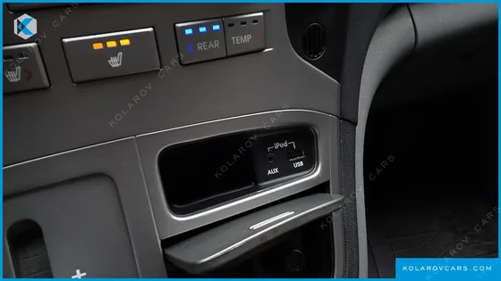 HYUNDAI STAREX 11-SEATER WAGON
