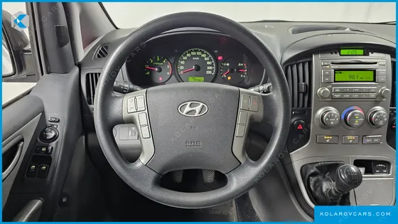 HYUNDAI STAREX 12-SEATER WAGON