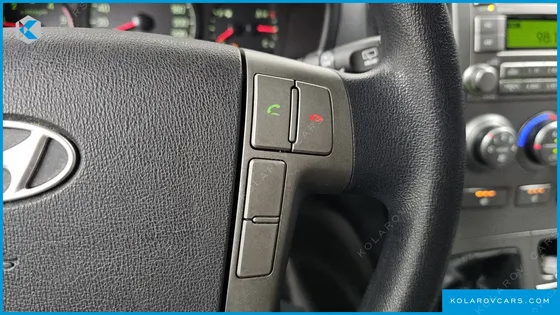 HYUNDAI STAREX 12-SEATER WAGON