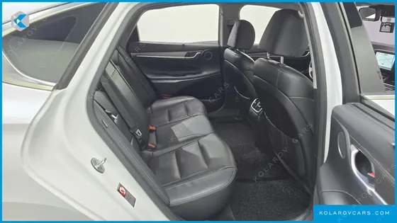 HYUNDAI GRANDEUR 2.4 PREMIUM