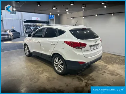 HYUNDAI TUCSON DIESEL 2WD LX20