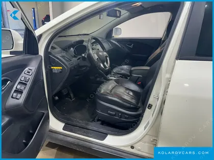 HYUNDAI TUCSON DIESEL 2WD LX20