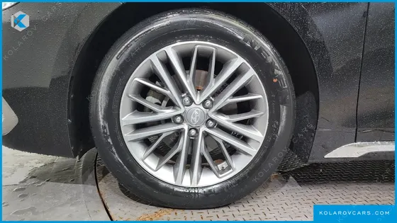 HYUNDAI GRANDEUR 3.0 LPI MODERN (RENTAL CAR)