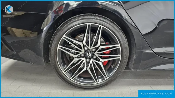 KIA STINGER 3.3 TURBO 2WD