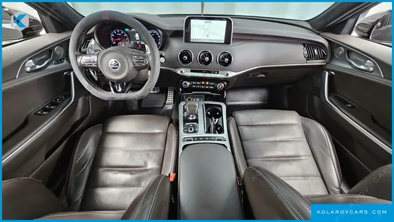 KIA STINGER 3.3 TURBO 2WD