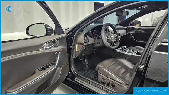 KIA STINGER 3.3 TURBO 2WD