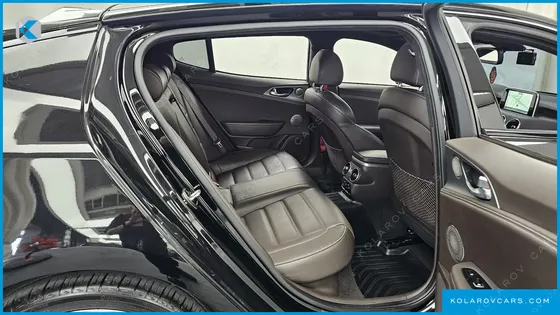 KIA STINGER 3.3 TURBO 2WD