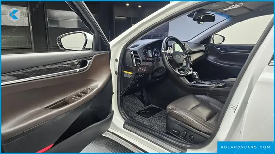 HYUNDAI GRANDEUR 2.4 PREMIUM
