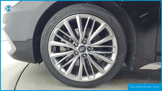 HYUNDAI GRANDEUR 3.3 CELEBRITY