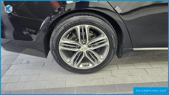 HYUNDAI GRANDEUR 3.0 LPI EXCLUSIVE (RENTAL CAR)