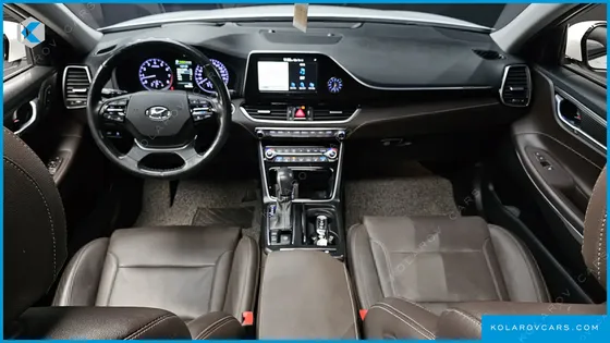 HYUNDAI GRANDEUR 3.0 LPI EXCLUSIVE (RENTAL CAR)