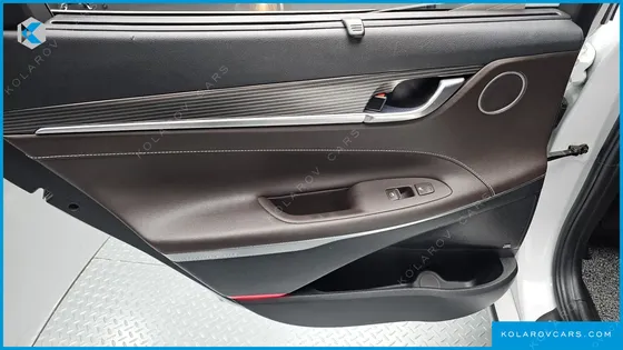 HYUNDAI GRANDEUR 3.0 LPI EXCLUSIVE (RENTAL CAR)