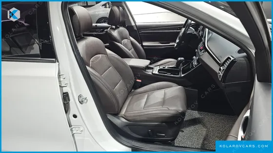 HYUNDAI GRANDEUR 3.0 LPI EXCLUSIVE (RENTAL CAR)