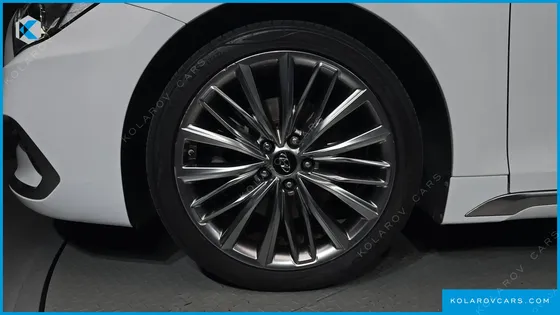 HYUNDAI GRANDEUR 2.4 PREMIUM