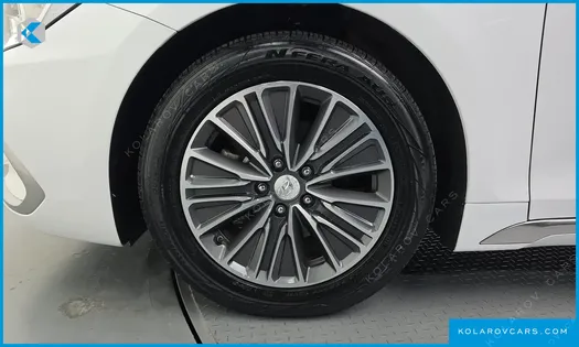 HYUNDAI GRANDEUR EXCLUSIVE