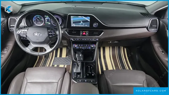 HYUNDAI GRANDEUR EXCLUSIVE
