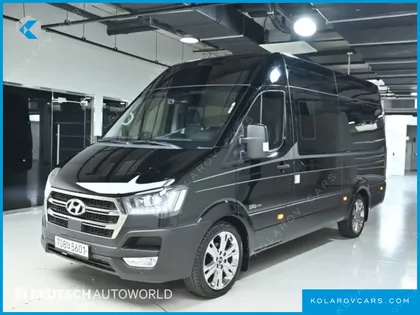 HYUNDAI SOLATI 15-SEATER