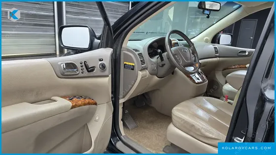 KIA CARNIVAL GRAND CARNIVAL HI LIMOUSINE GLX
