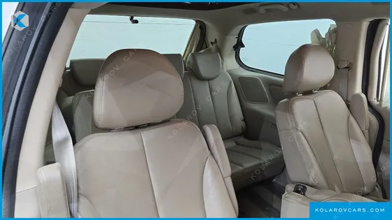 KIA CARNIVAL GRAND CARNIVAL HI LIMOUSINE GLX