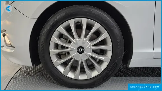 HYUNDAI SONATA 2.0 STYLE