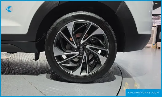 HYUNDAI TUCSON DIESEL 2.0 2WD