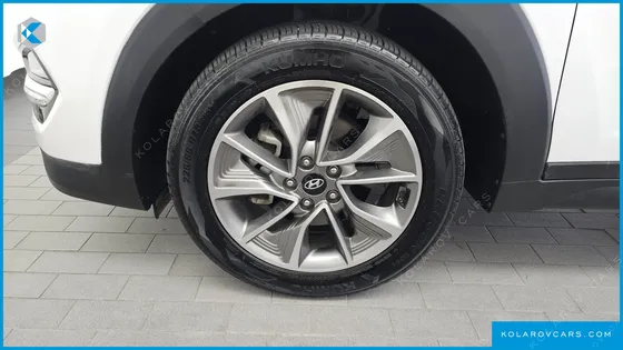 HYUNDAI TUCSON DIESEL 1.7 2WD
