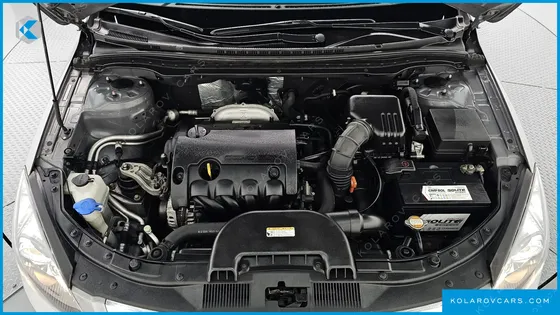 HYUNDAI I30 1.6 VVT LUXURY