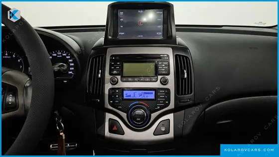 HYUNDAI I30 1.6 VVT LUXURY