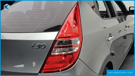 HYUNDAI I30 1.6 VVT LUXURY