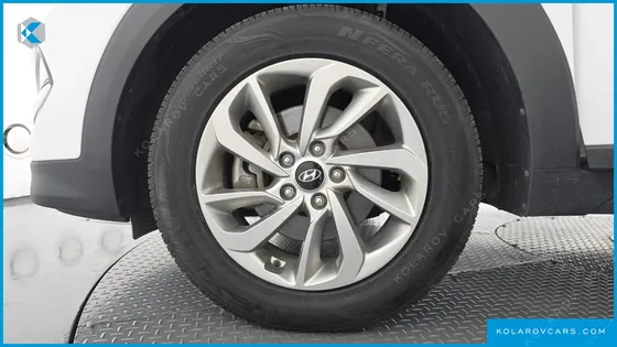 HYUNDAI TUCSON DIESEL 1.7 2WD