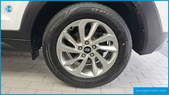 HYUNDAI TUCSON DIESEL 1.7 2WD