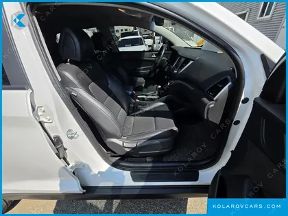 HYUNDAI TUCSON DIESEL 1.7 2WD