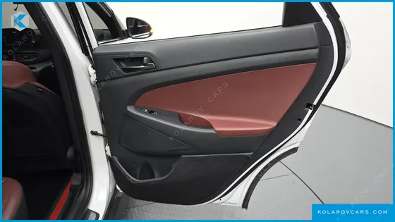 HYUNDAI TUCSON DIESEL 2.0 2WD