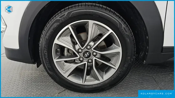 HYUNDAI TUCSON DIESEL 2.0 4WD