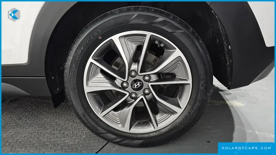 HYUNDAI TUCSON DIESEL 2.0 4WD