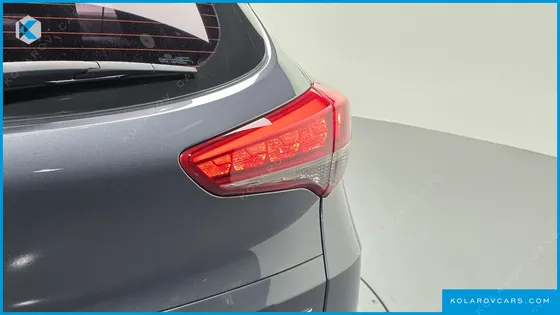 HYUNDAI TUCSON DIESEL 2.0 2WD