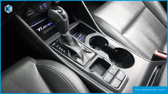 HYUNDAI TUCSON DIESEL 2.0 2WD