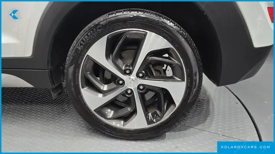 HYUNDAI TUCSON DIESEL 2.0 2WD